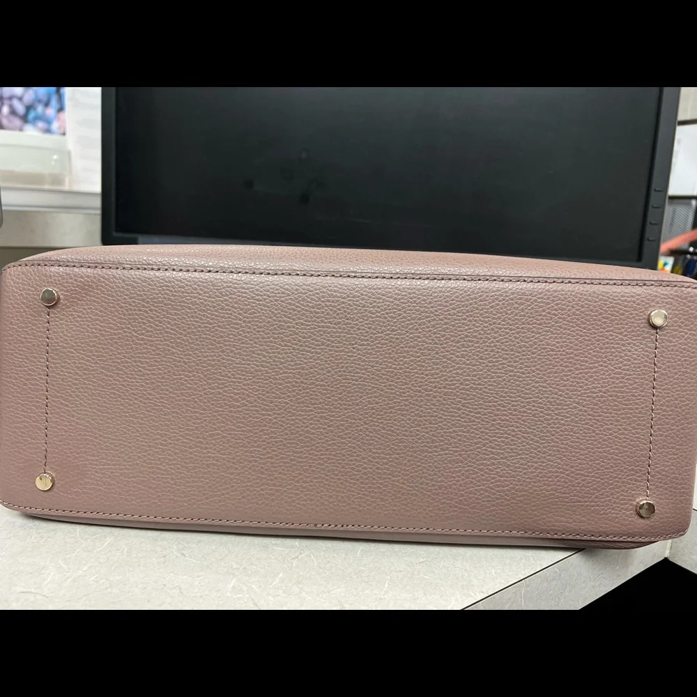 Final Price 🔥 Kate Spade, brown, with some burgundy in color. Perfect for Fall - Picture 3 of 15